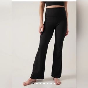 Athleta Salutation Stash Rib Flare - XS - Black
